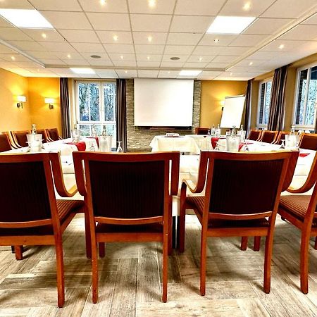 Park Hotel Fasanerie Нойстрелиц Екстериор снимка