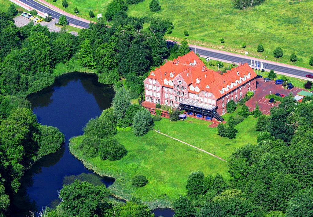 Park Hotel Fasanerie Нойстрелиц Екстериор снимка