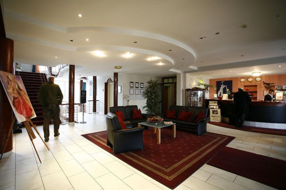 Park Hotel Fasanerie Нойстрелиц Екстериор снимка